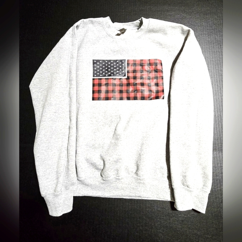 American Flag Plaid Sweater Size SMALL by Gilden Heavy Blend Summer Cabin Camp